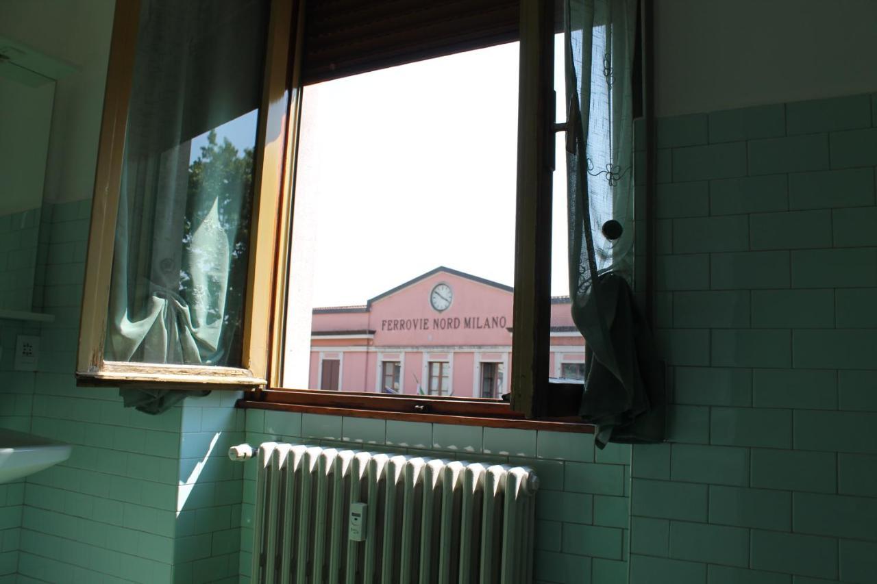 L'Appartamento Della Stazione Di Саронно Экстерьер фото