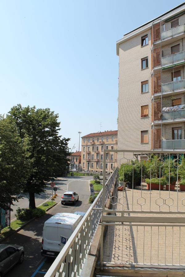 L'Appartamento Della Stazione Di Саронно Экстерьер фото